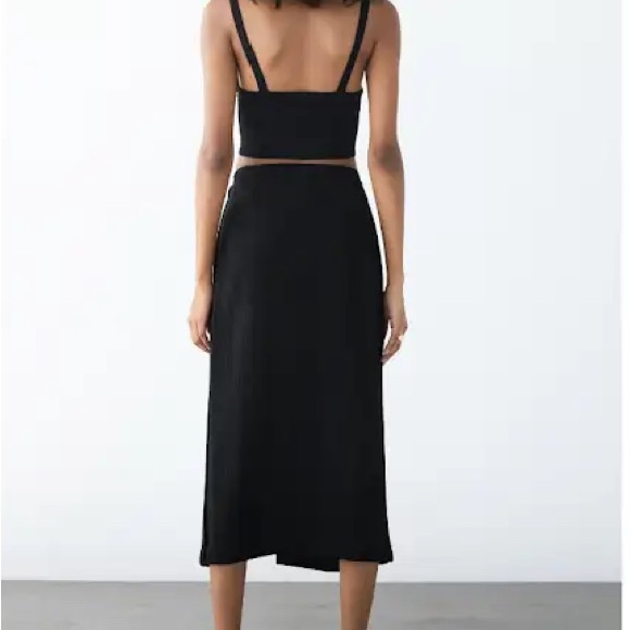 NWOT ZARA Textured wave wrap skirt - Picture 6 of 8